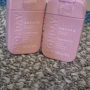 MONDAY Smooth Shampoo & Conditioner Travel Duo - Pink